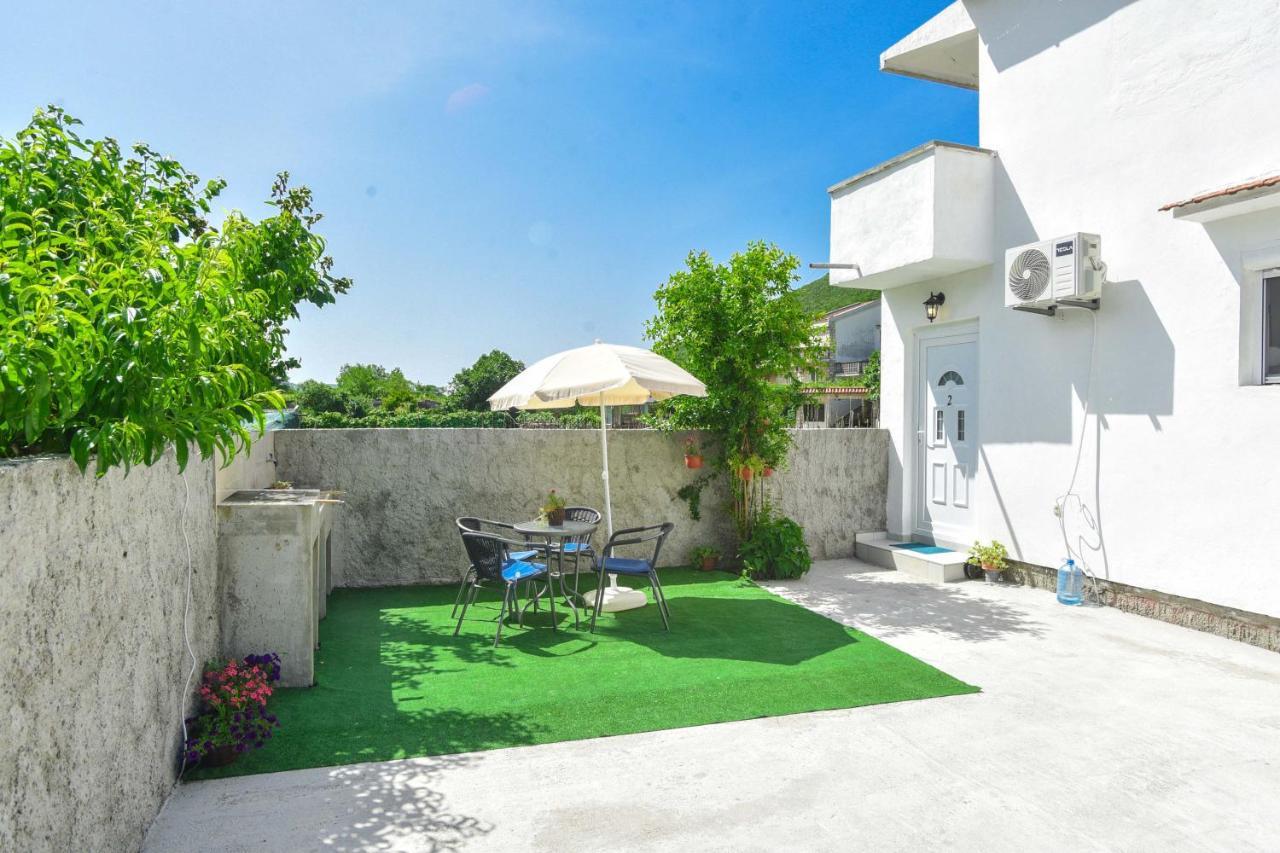 Ban Apartmani Budua Esterno foto